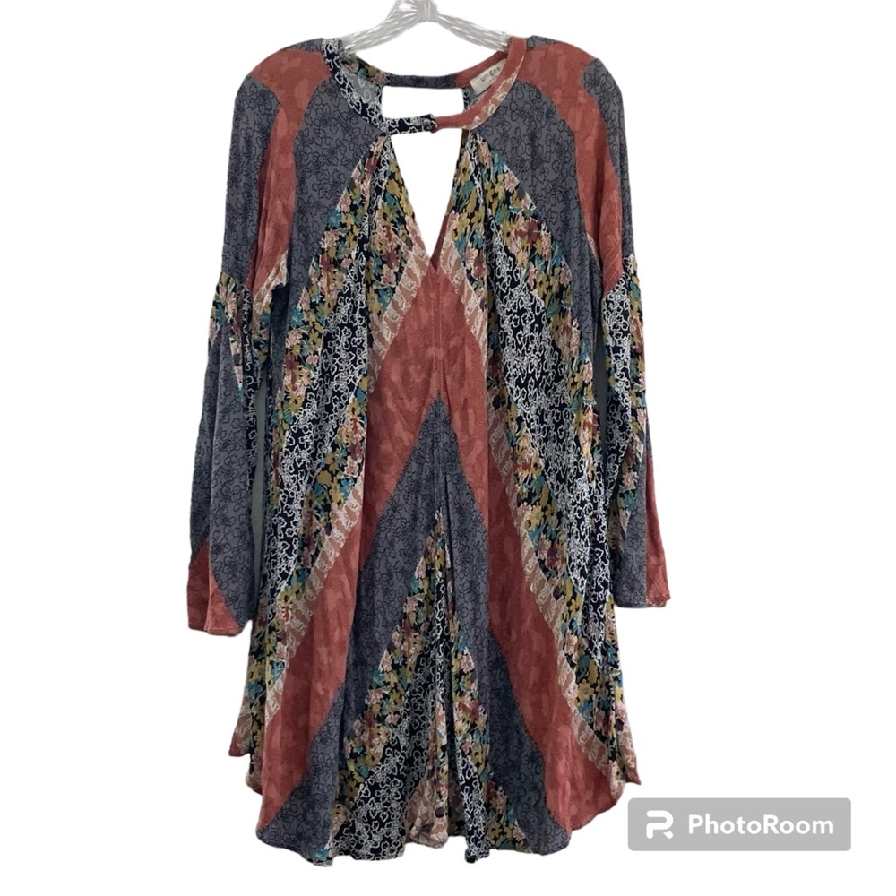 Umgee USA Long Bell Sleeves Keyholes Mixed Print Boho Swing Dress size Small